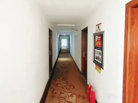 Y-yuan Guesthouse (Yantai Muping Bus Station)