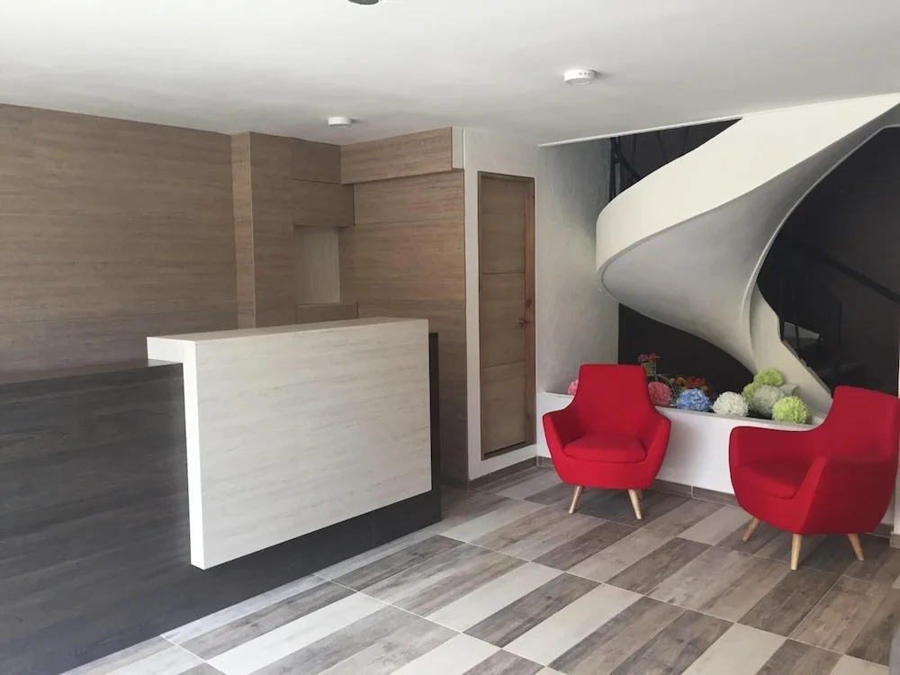 Отель Novus Laureles