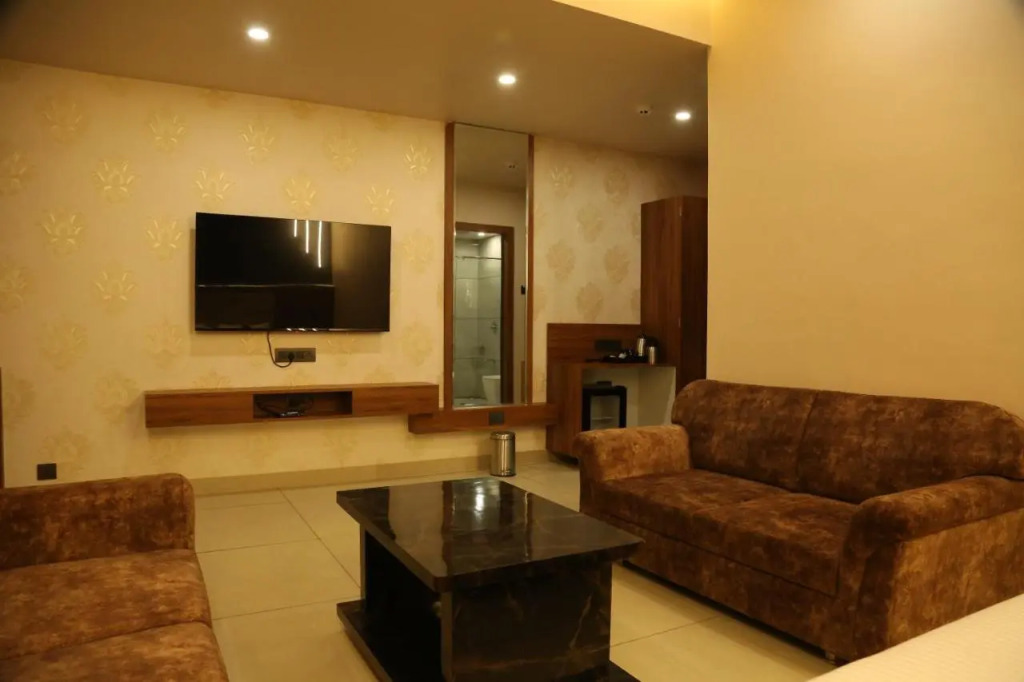 Hotel Holiston