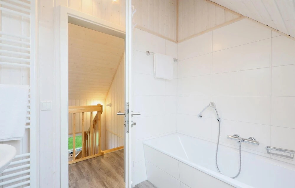 Nice Home In Ostseeresort Olpenitz With Sauna
