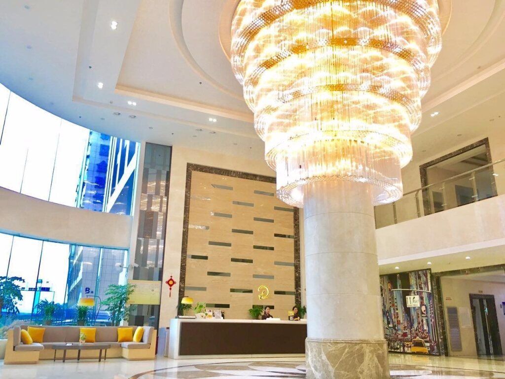 IU Hotel Guiyang North Station Century City Convention and Exhibition Center