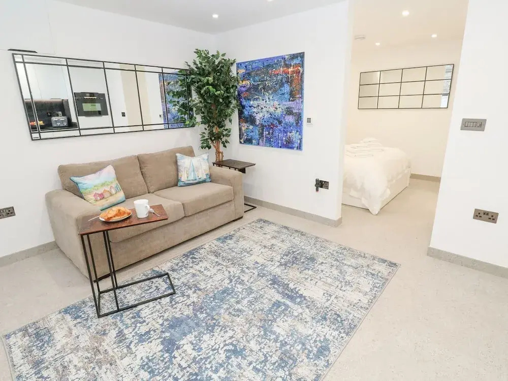 2A Salubrious Terrace