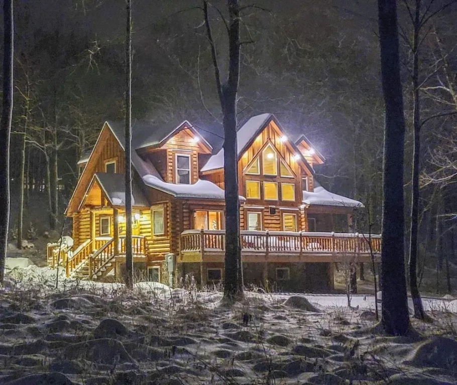Big Log Lodge