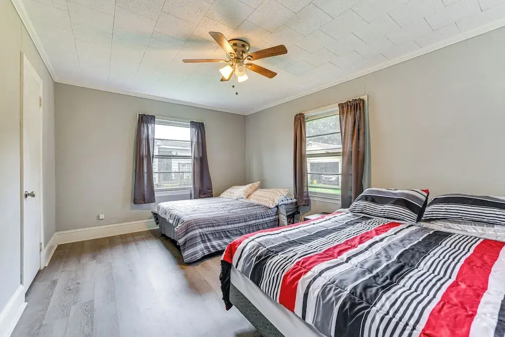 Cozy Charlotte Home w/ Fire Pit ~ 6 Mi to Uptown!