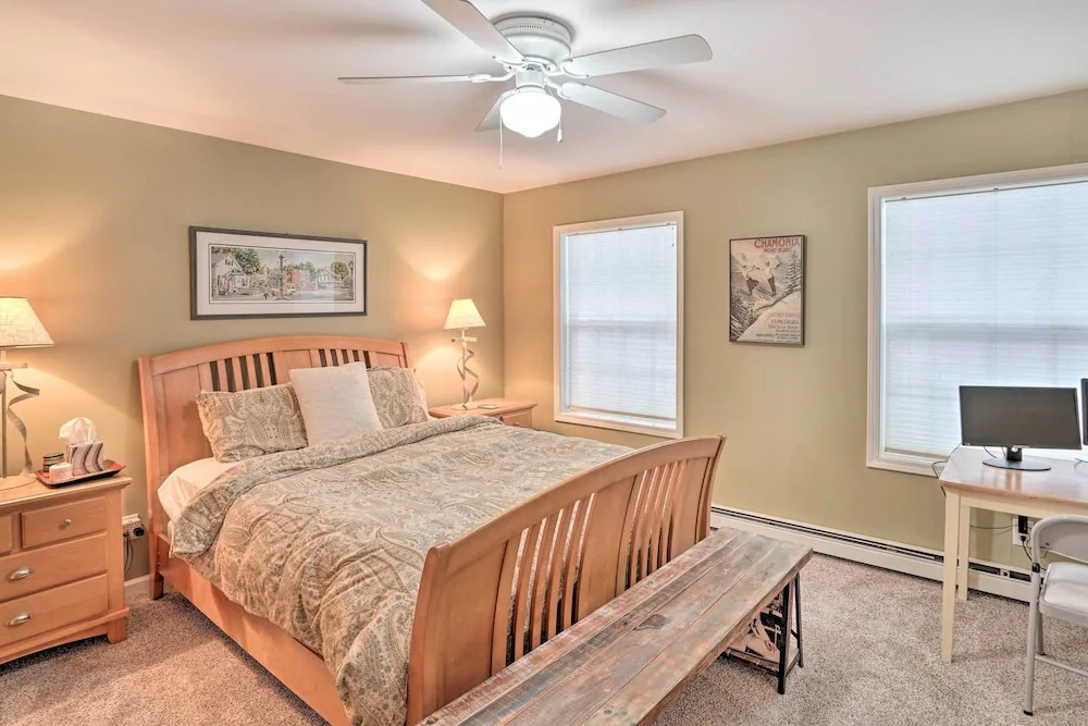 West Dover Getaway w/ Hot Tub: Near Mt Snow!