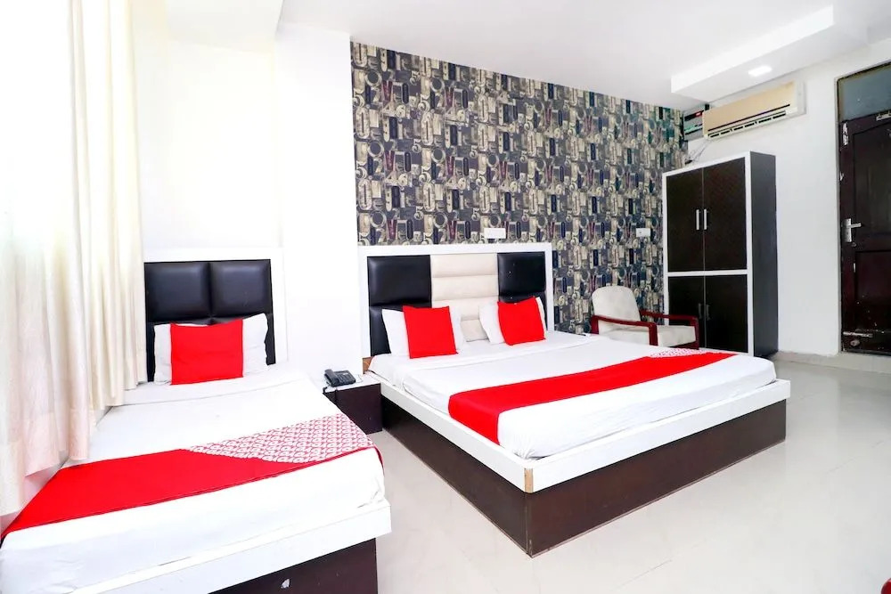 OYO 44668 Hotel Plazza