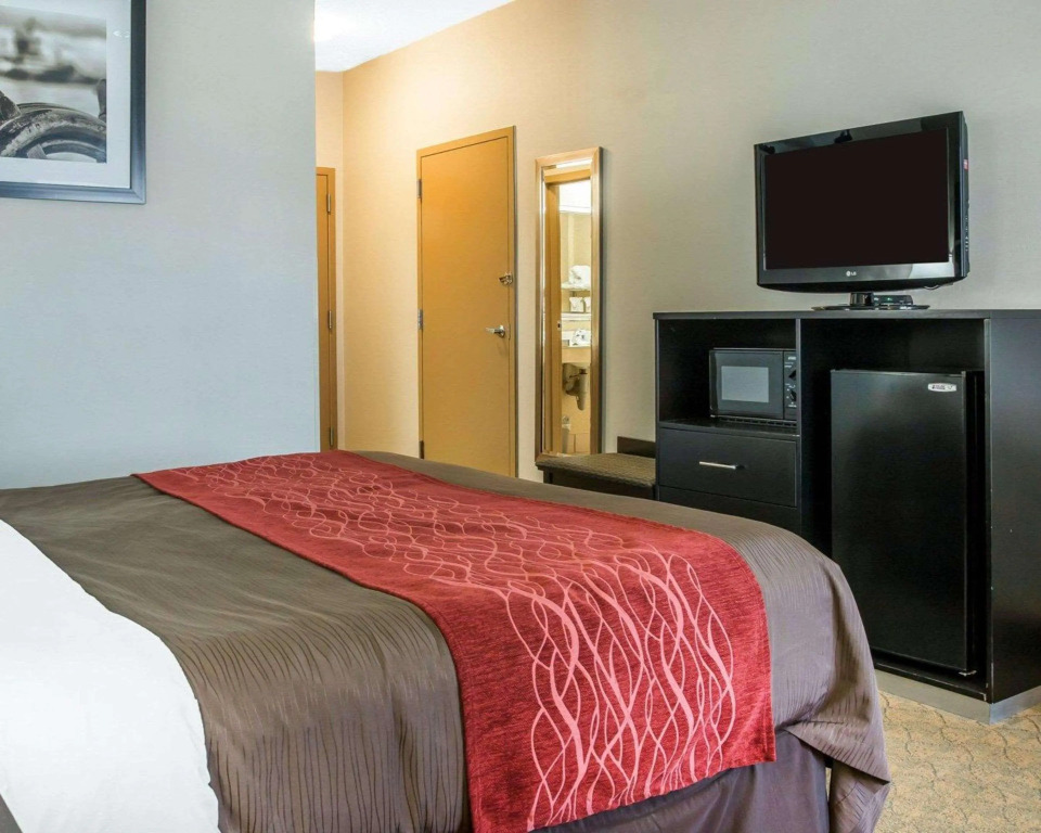 Comfort Inn & Suites Maumee - Toledo I80-90