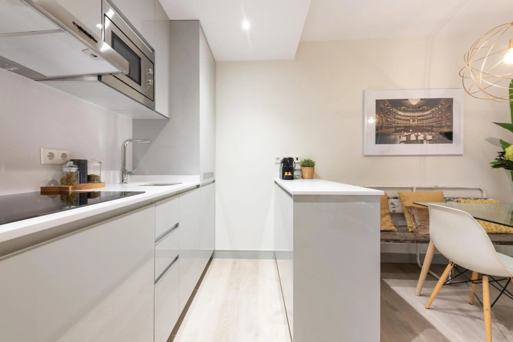 Sophisticated brand new flat