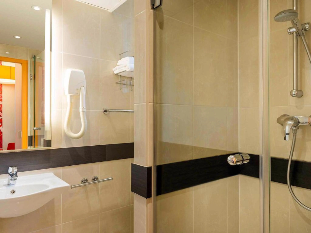 ibis Styles Paris La Défense Courbevoie