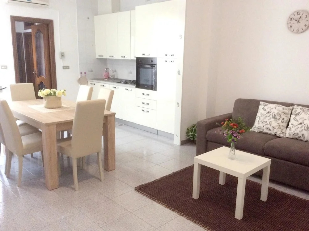 Apartment With one Bedroom in Melendugno, With Terrace - 7 km From the