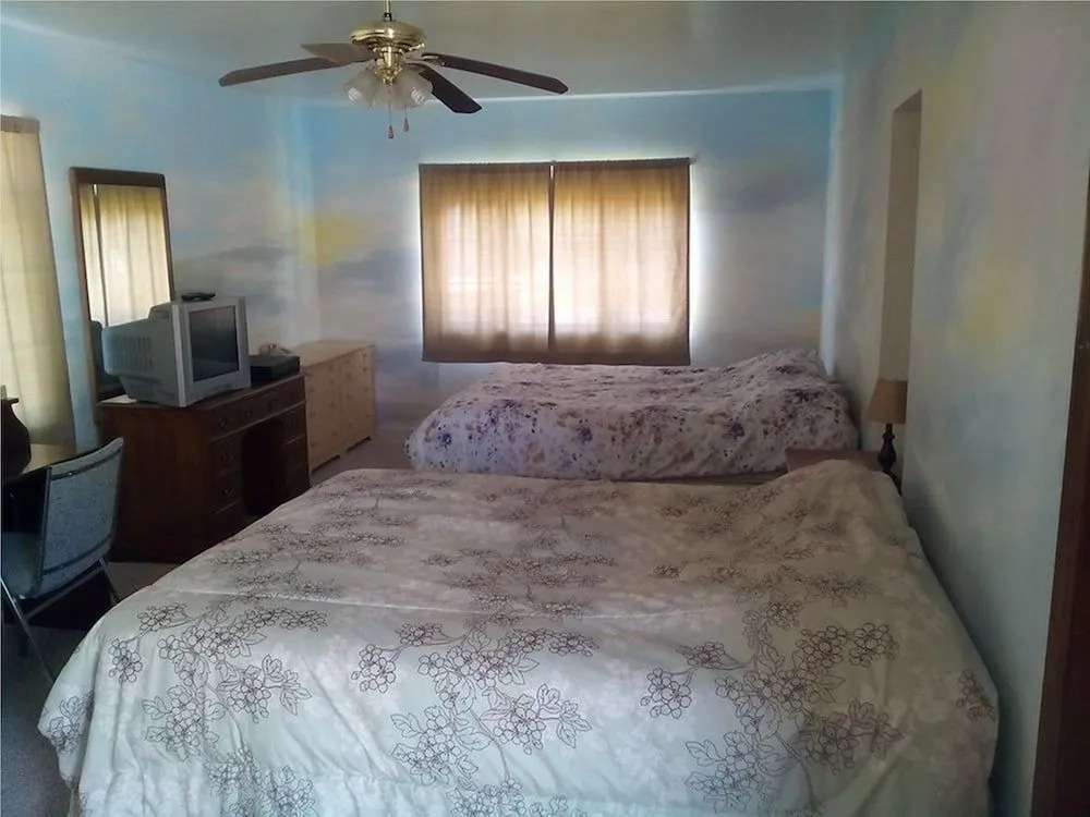 Mountaineer Motel