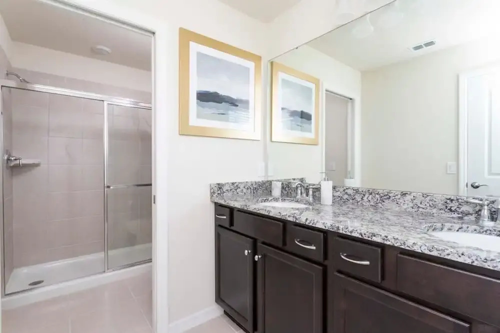 New Fun Family Getaway - Super Cute Home