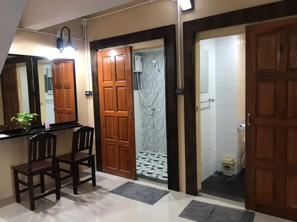 Tangmo House