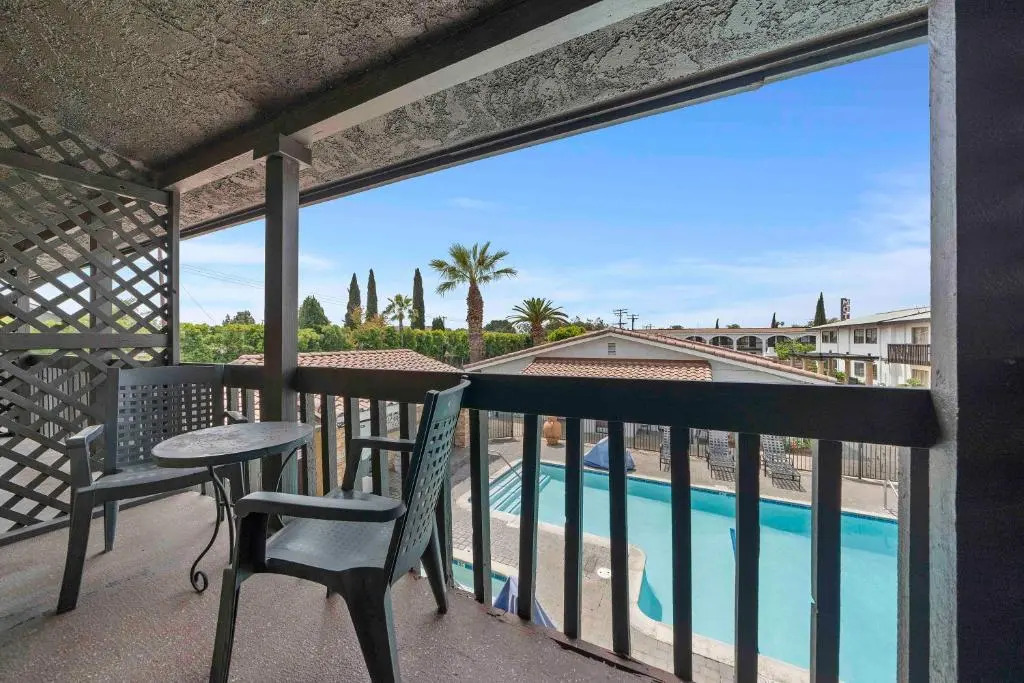 Lemon Tree Hotel and Suites
