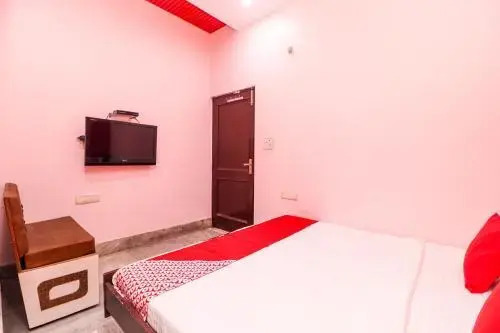 New Friends Hotel by OYO Rooms