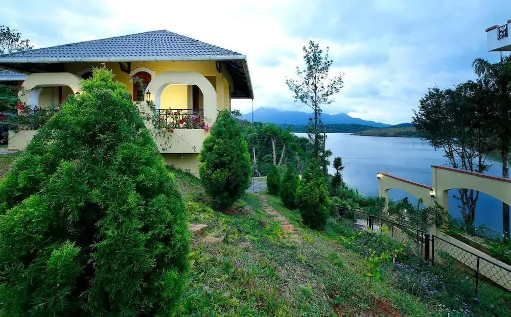 Vista Del Lago - Lakeview Homestay