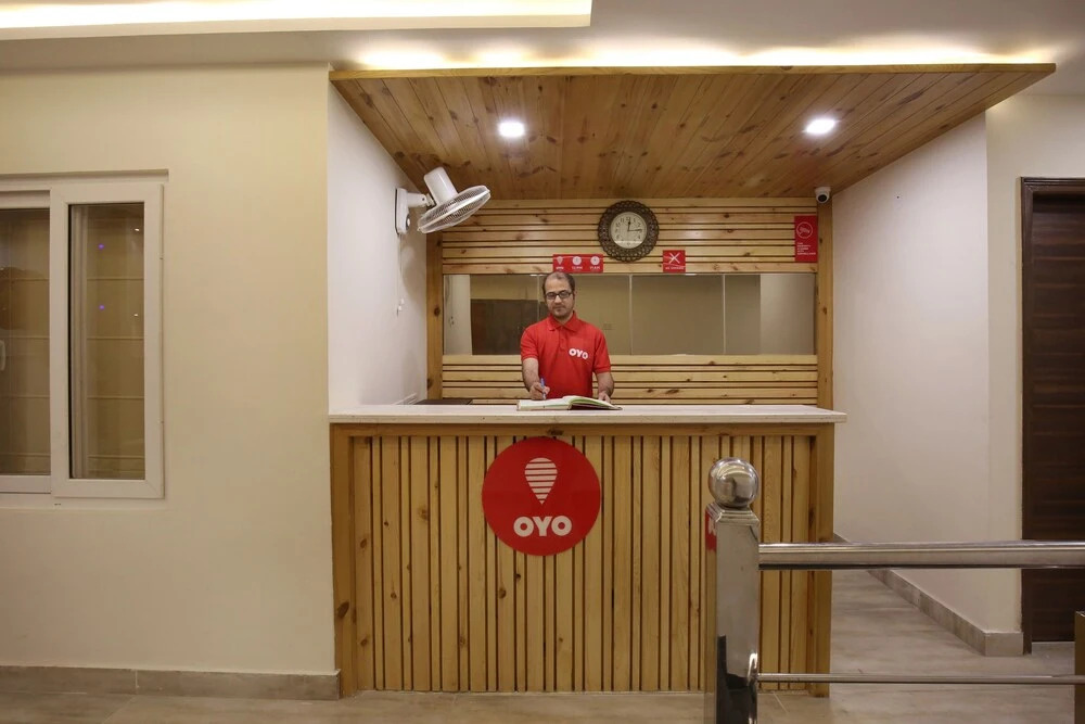 OYO 9986 Hotel Hashtag