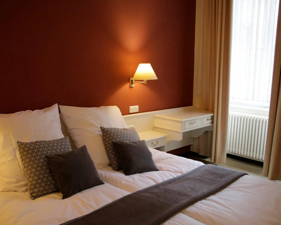 Z&B Hotel