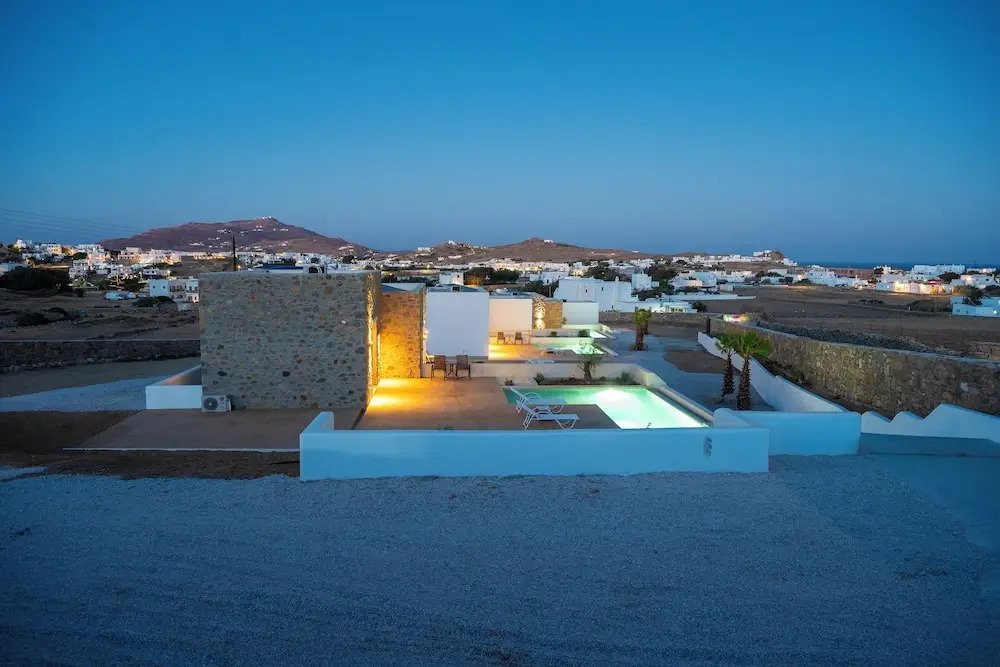 Adyton Mykonos Luxury Suites & Pools