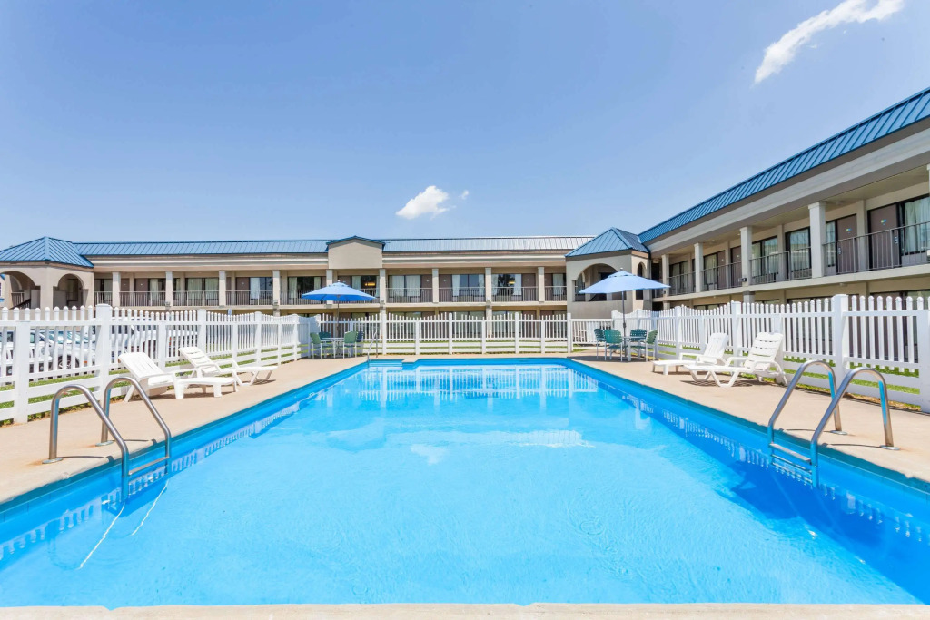 Rodeway Inn Owensboro South