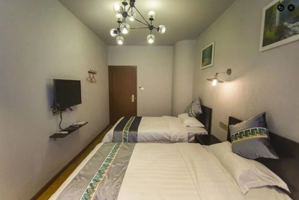 Zhangjiajie Xinjian Inn