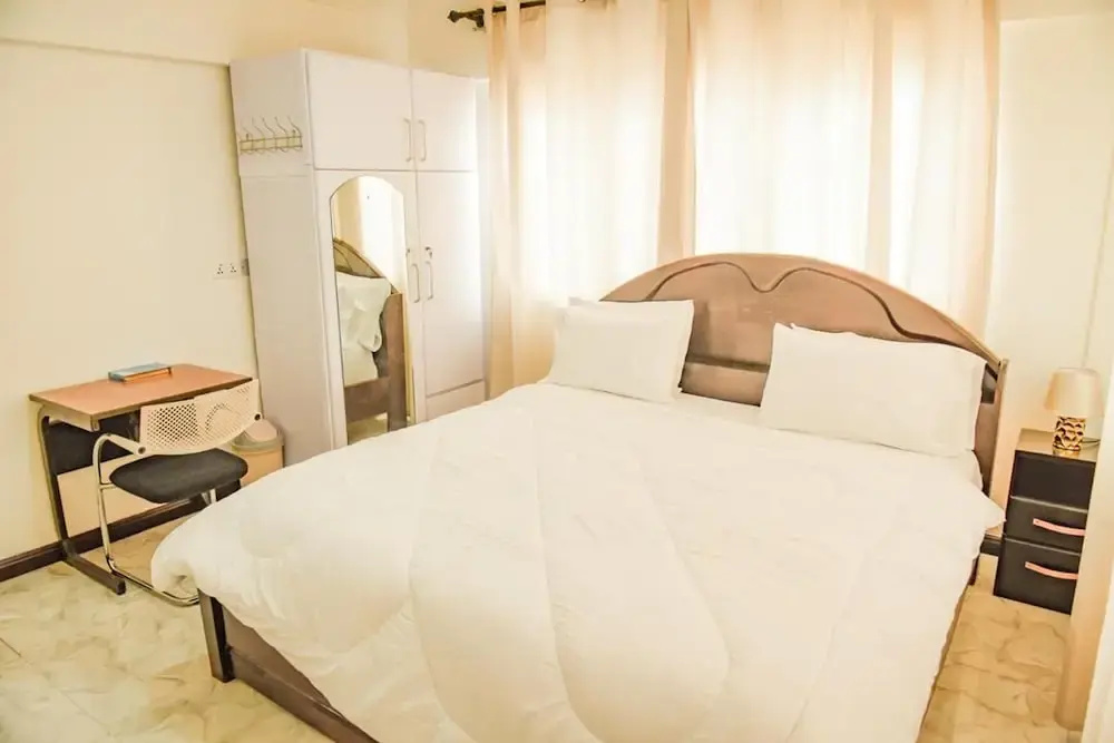 1 Bed Apartment Sleeps 2 -free Parking - Tv & Wifi