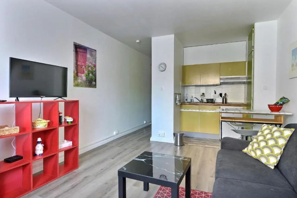 "Urbaine Budget" Studio calme avec Parking