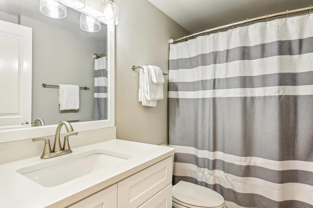Shores of Panama 2028 - Luxurious Gulf-Front 3 Bedroom/3 Bath 3 Condo by RedAwning