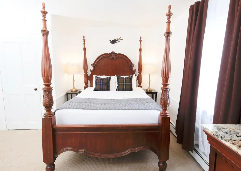 The New London Inn