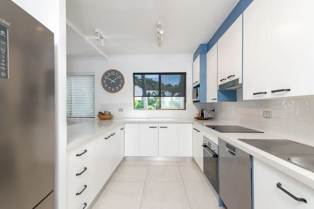 Seascape Holidays - Tropical Reef Apartments
