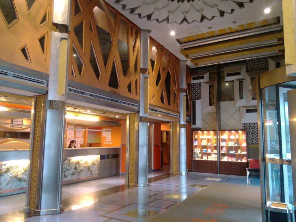 Homeinn Plus Hotel (Nanjing Railway Station Xuanwu Lake)