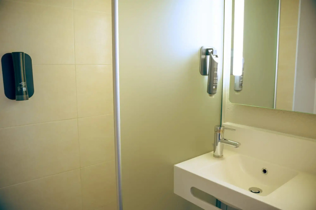 B&B HOTEL Metz Est Technopole Pôle Santé