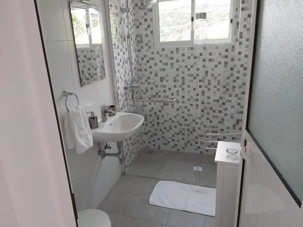Tabua Village Adventure Room #6 with Ocean View