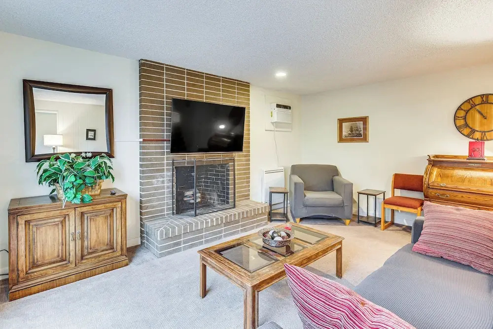 2 Mi to University of Oregon: Pet-friendly Abode