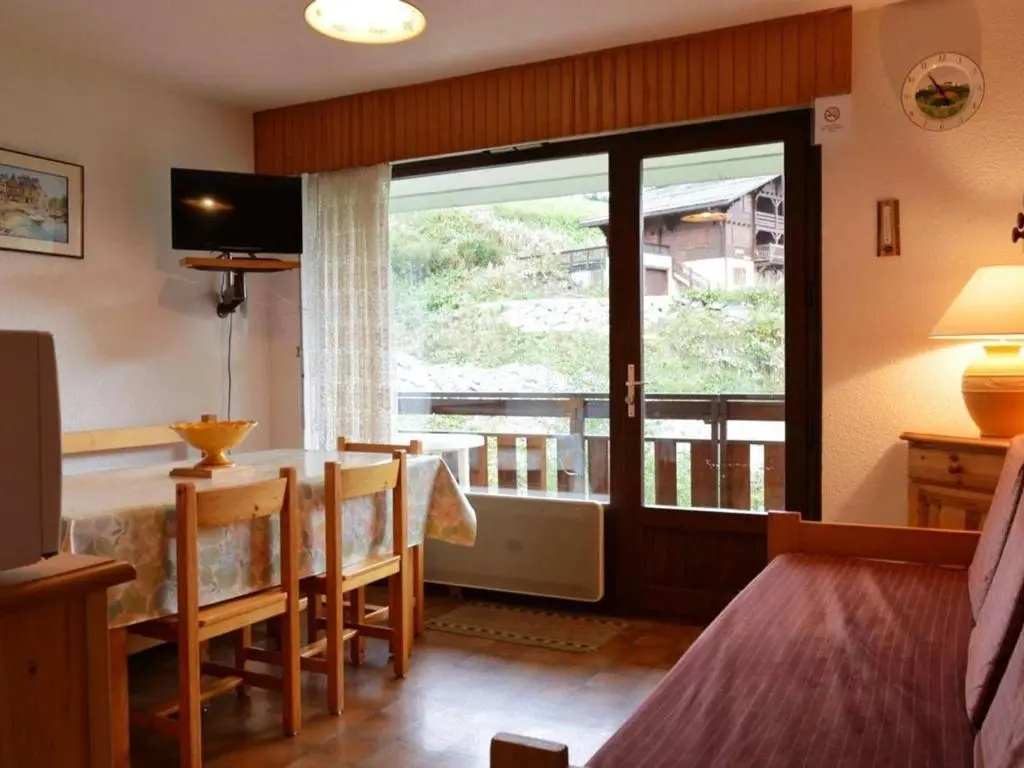 Appartement cosy au pied des pistes - 4 pers, parking - FR-1-241-168