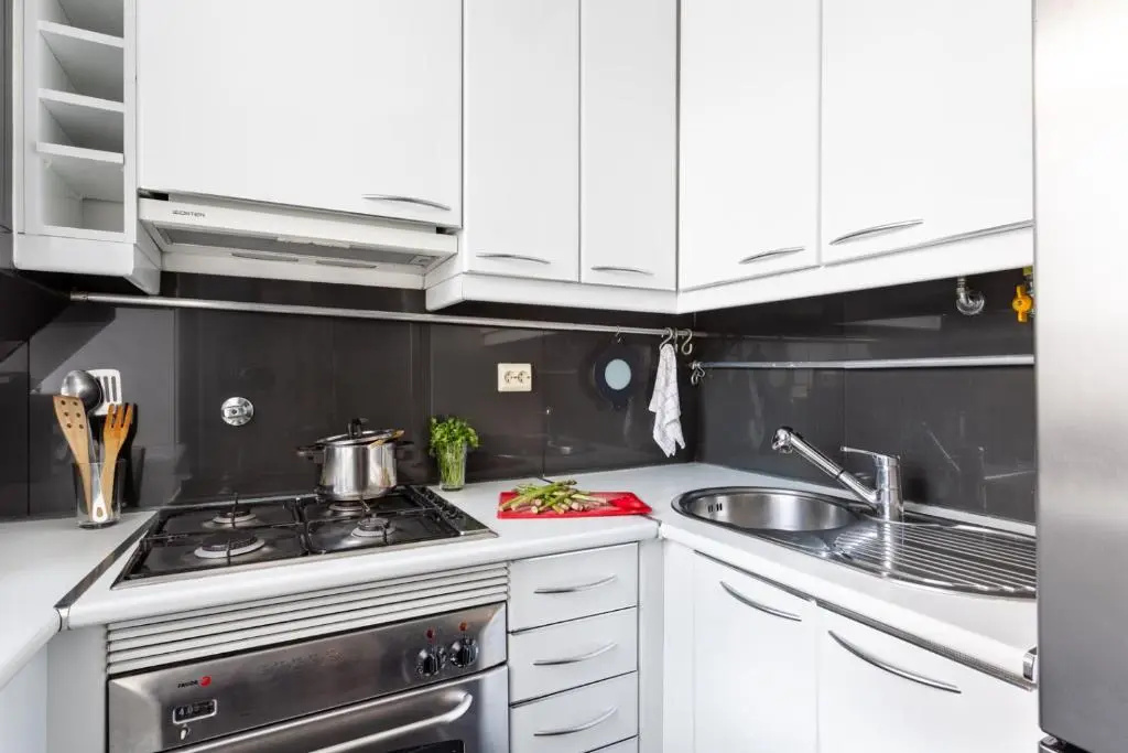 ALTIDO Bold & colourful 1-bed flat at the heart of Chiado, nearby Carmo Convent