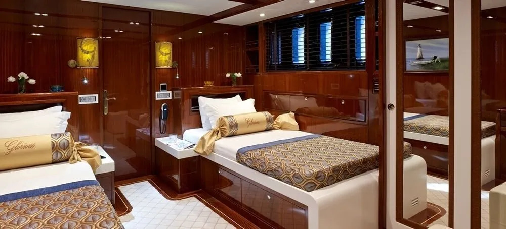 Sailing Yacht Glorious