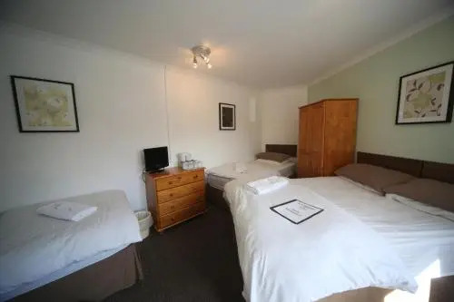No 10 Guesthouse