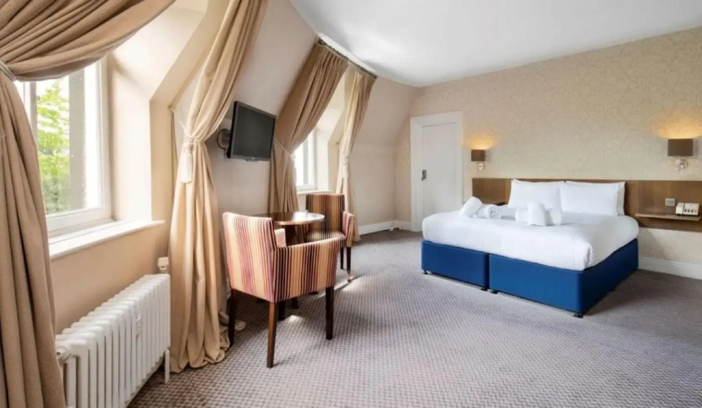 The Crown Hotel