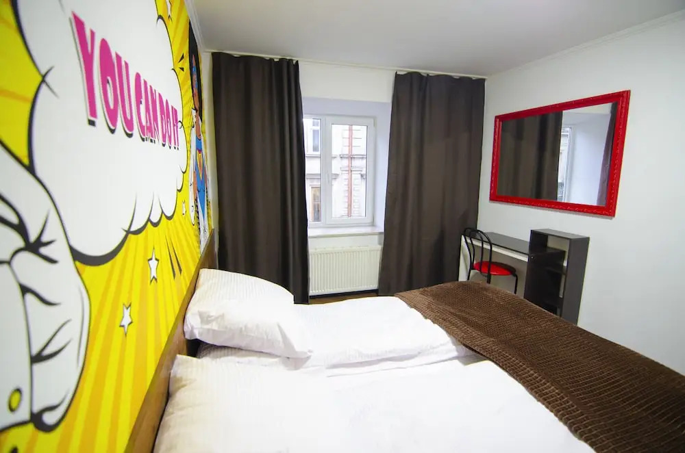 Pop Art Hostel Rynok Sq