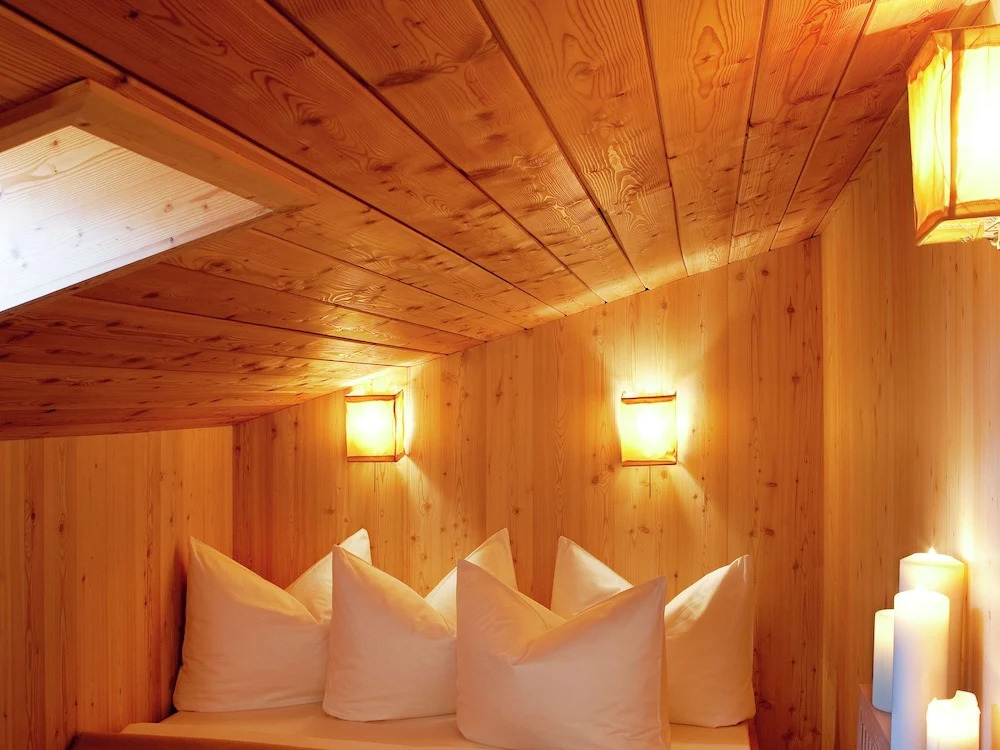 Modern Apartment in Mayrhofen With Ski-storage, Parking & Garden