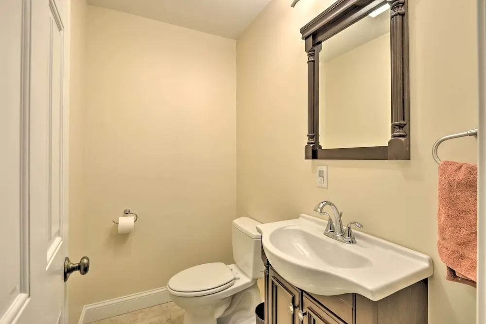 Game Room & Hot Tub: Old Forge Home!