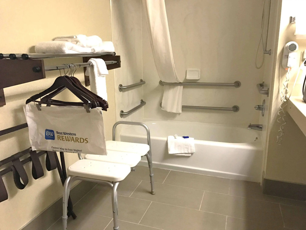 Best Western Inn & Suites