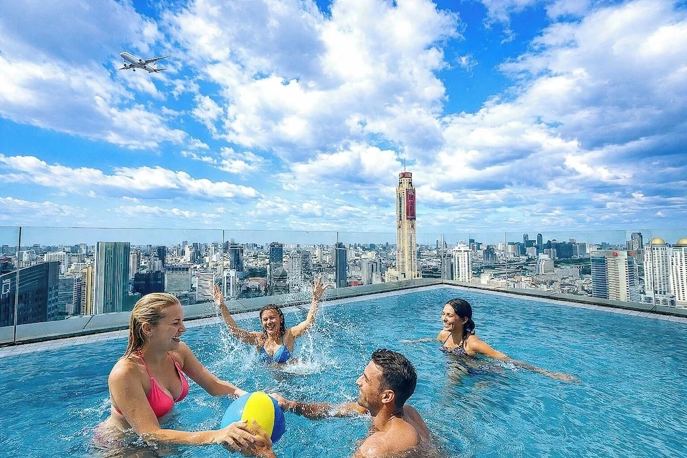 Best Siam Stay · Walk to Paragon and Centralworld
