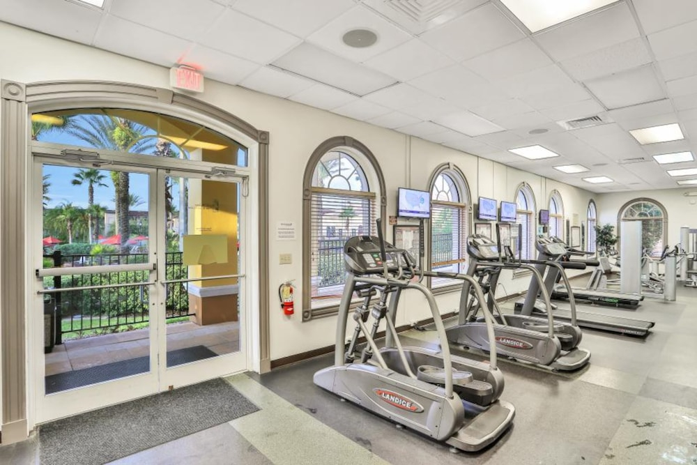 Spacious Dog-friendly 3bed/3 Bath Townhome With Screened in Lanai Near Disney