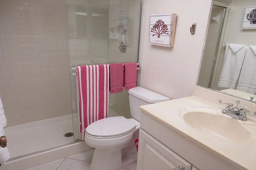 Harbour Pointe 725n 2 Bedrooms 2 Bathrooms Condo