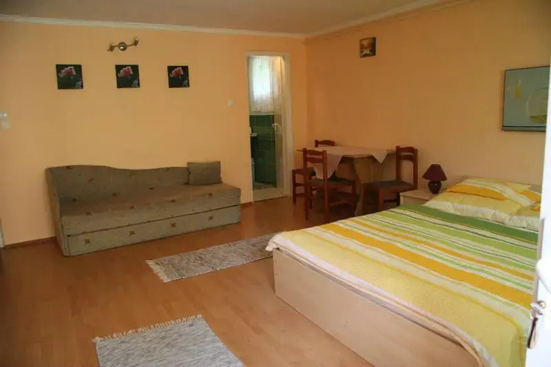 Amulett Apartmanház