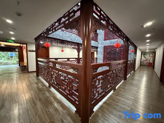 Guipu River View Homestay