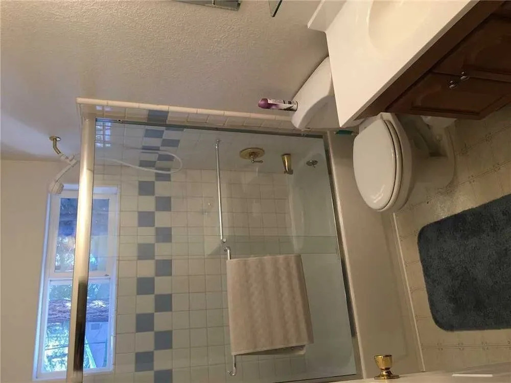 1267 Dedi - 3 Br Home