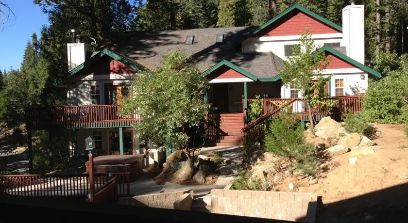 Summer Wonderland (Wonderland Four-Plex)